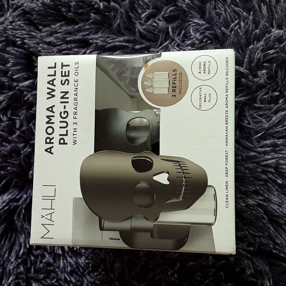 MAHLI Aroma skull wall plug - Picture 1 of 5